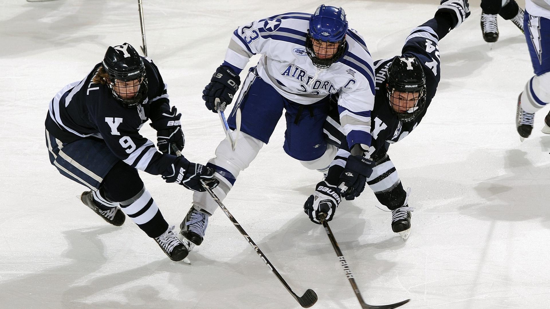 英超豪门对决，曼城3-1力克利物浦，哈兰德梅开二度锁定胜局