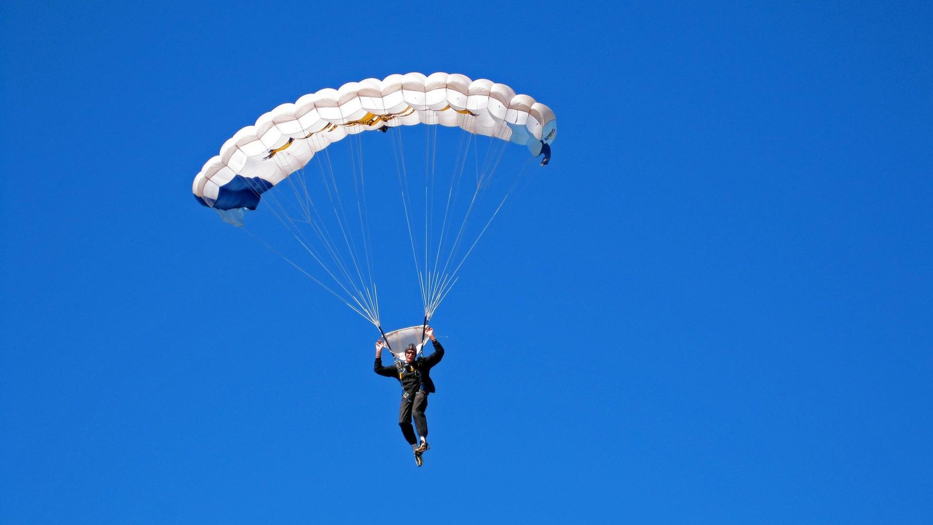 滑板运动风靡全球,年轻选手闪耀国际赛场